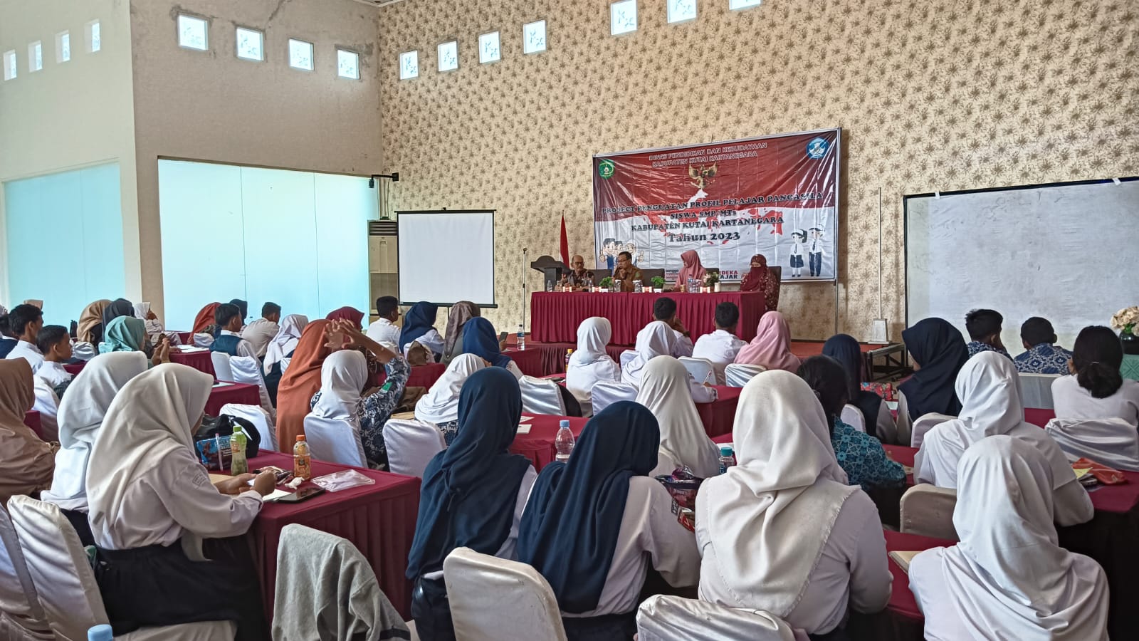 Disdikbud Kukar Gelar Penguatan Profil Pelajar Pancasila Siswa SMP/MTS Tahun 2023 1 WhatsApp Image 2023 10 31 at 19.23.37