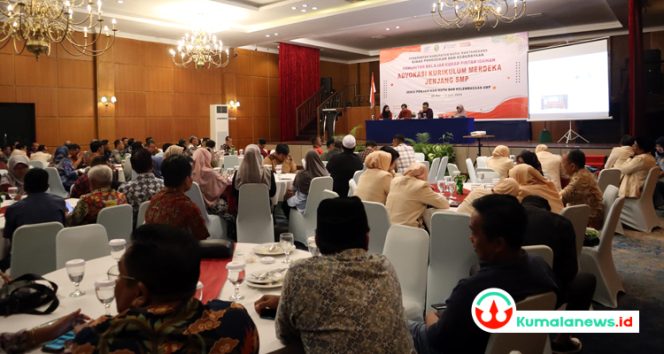 
 Advokasi Kurikulum Merdeka Jenjang SMP di Lingkungan Dinas Pendidikan dan Kebudayaan Kutai Kartanegara Tahun 2024.(kumalanews.id)