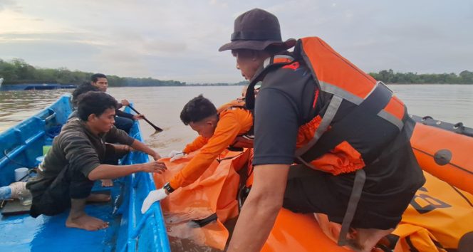
 Dua Korban Tenggelam di Sungai Mahakam Ditemukan Meninggal Dunia, Operasi SAR Resmi Ditutup