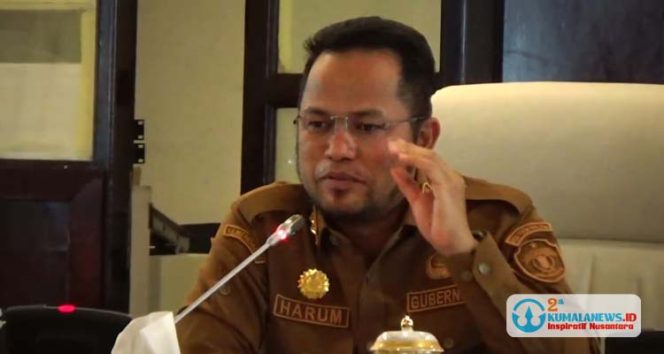
 Gubernur Kalimantan Timur, Rudy Mas’ud, menghadiri pertemuan dengan distributor beras dari berbagai daerah di Kaltim, pada Selasa (19/8/2025). (Axel R/Fairuzzabady/Kumalanews.id)