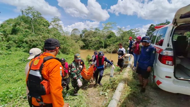 
 Tim SAR Gabungan berhasil menemukan seluruh korban kecelakaan perahu terbalik di Sungai Meratak, Desa Tepian Langsat, Kecamatan Bengalon, Kabupaten Kutai Timur, Kalimantan Timur, Rabu (8/10/2025).