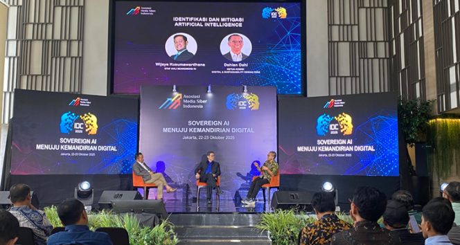 
 Pemerintah Tegaskan Tata Kelola AI Harus Human-Centric, Dewan Pers Bekali Jurnalis dengan Panduan Etika Penggunaannya