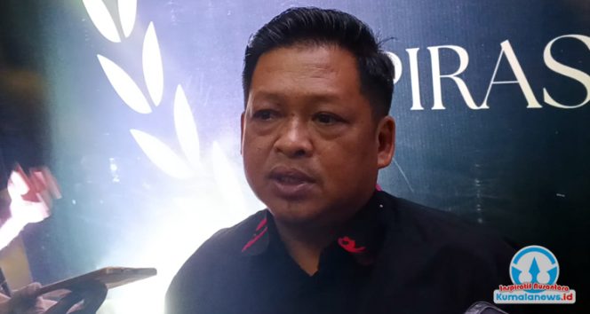 Kepala Dinas Pemuda dan Olahraga Kutai Kartanegara, Aji Ali Husni, memberikan keterangan pers terkait komitmen Dispora Kukar untuk memperkuat program Klinik Wirausaha Pemuda Mandiri (WPM) sebagai upaya meningkatkan kualitas dan kemandirian pemuda daerah.