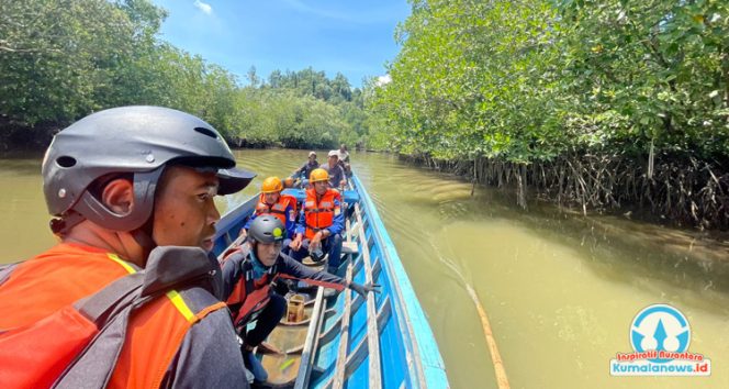 
 Tim SAR gabungan melakukan pencarian Seorang warga bernama Pardi Wijaya (31) dilaporkan diterkam buaya saat sedang memancing di Sungai Kariangau, Kecamatan Balikpapan Barat, Kalimantan Timur, pada Rabu (15/10/2025).