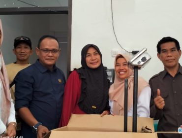 Anggota Komisi III DPRD Kota Samarinda, Muhammad Andriansyah (Aan), menegaskan komitmennya untuk mendukung penguatan dan pembinaan Bank Sampah Unit (BSU) di tingkat kelurahan. Hal tersebut disampaikan saat dirinya menghadiri sekaligus membuka kegiatan penguatan BSU di Kelurahan Gunung Lingai, Kecamatan Sungai Pinang, pada Rabu (15/10/2025).