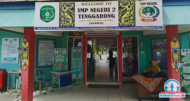 
 Sekolah Menengah Pertama Negeri 2 Tenggarong menerapkan program wirausaha untuk menciptakan generasi berdaya saing.