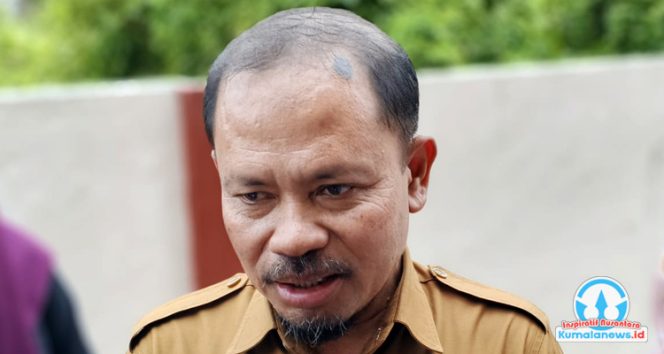 
 Pelaksana Tugas Sekretaris Dinas Pendidikan dan Kebudayaan Kabupaten Kutai Kartanegara, Pujianto, memberikan keterangan mengenai dampak penetapan Ibu Kota Negara (IKN) terhadap sektor pendidikan di Kukar.