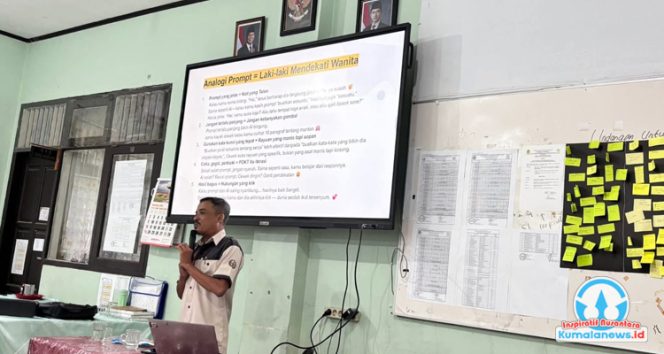 
 Penggunaan teknologi seperti papan digital dan laptop di SMP Negeri 2 Tenggarong.