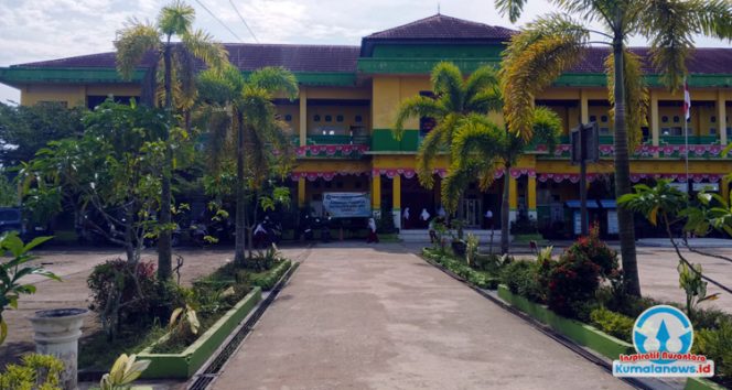 
 Tampak bangunan depan SDN 007 Tenggarong Seberang. Sekolah ini memprioritaskan pengembangan ekstrakurikuler untuk meningkatkan kualitas siswa dan siswinya.