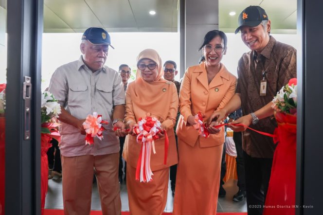 
 Momentum penutupan rangkaian kegiatan HUT ke-26 Dharma Wanita Persatuan (DWP) di IKN dijalankan dengan khidmat dan penuh rasa kebersamaan. Kegiatan ini pun ditutup dengan peresmian Kantor Sekretariat DWP Otorita IKN di Rusun ASN 3, KIPP Nusantara, Jumat (28/11/2025).