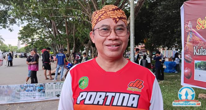 
 Ketua KORMI Kutai Kartanegara, Lukman, memberikan keterangan terkait komitmen KORMI Kukar untuk memperluas jangkauan pembinaan olahraga masyarakat hingga ke seluruh kecamatan.