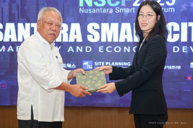 
 Nusantara Smart City Forum 2025, kolaborasi antara Otorita IKN dan MOLIT di Multifunction Hall, Kantor Kemenko 3, IKN (03/12/2025).