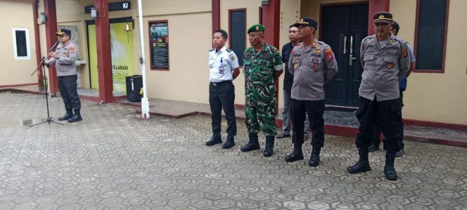 
 Camat Palaran Pimpin Apel Kesiapsiagaan Pengamanan Malam Tahun Baru 2026