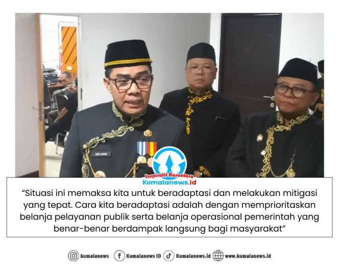 
 Wali Kota Samarinda, Andi Harun, memberikan keterangan pers kepada sejumlah media usai Rapat Paripurna DPRD Kota Samarinda Masa Persidangan I Tahun 2026 dalam rangka peringatan Hari Jadi Kota Samarinda ke-358 dan Hari Jadi Pemerintah Kota Samarinda ke-66, Rabu (21/1/2026) malam. Foto: Yana Ashari.
