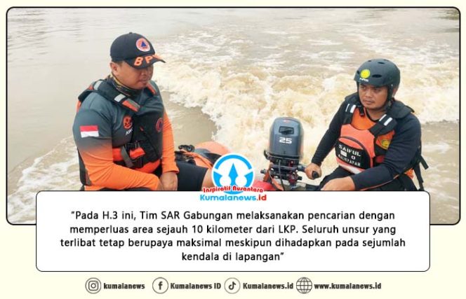 
 Tim SAR Gabungan terus melakukan pencarian terhadap korban kecelakaan perahu ketinting yang tertabrak kapal Landing Craft Tank (LCT) di perairan Sungai Belayan, Desa Long Beleh Modang, Kecamatan Kembang Janggut, Kabupaten Kutai Kartanegara, Kalimantan Timur. Memasuki hari ketiga operasi pencarian (H.3), tim memperluas area penyisiran. Foto: Basarnas Kaltim