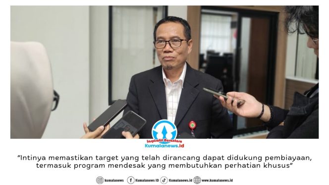 
 Kepala Dinas Sosial Kalimantan Timur, Andi Muhammad Ishak, memberikan keterangan pers usai rapat pembahasan Rancangan Awal RKPD Provinsi Kalimantan Timur dan Rencana Kerja (Renja) Perangkat Daerah Tahun Anggaran 2027 bersama DPRD Kalimantan Timur.