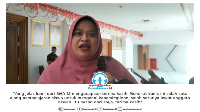 
 Wakil Kepala Kesiswaan SMA Negeri 13 Samarinda, Sylvi Marini, memberikan keterangan kepada sejumlah media usai kunjungan edukatif ke DPRD Kota Samarinda. Foto: Yana Ashari.