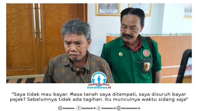 
 Pemilik lahan, Abdullah, memberikan keterangan pers usai mengikuti Rapat Dengar Pendapat (RDP) bersama Komisi I DPRD Kota Samarinda. Ia menegaskan akan kembali menempuh jalur hukum terhadap Pemerintah Kota Samarinda terkait sengketa lahan Puskesmas Sidomulyo. Foto: Yana Ashari.