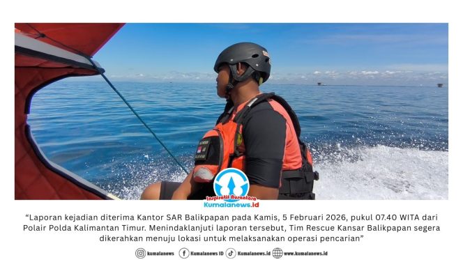 
 Tim Rescue Kantor SAR Balikpapan melakukan pencarian korban di perairan Balikpapan. Dok. Basarnas Kaltim.