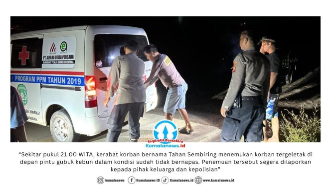 
 Petugas Polsek Anggana saat melakukan evakuasi jenazah ke UPTD Puskesmas Anggana, Desa Sungai Meriam, menggunakan mobil ambulans. Dok: Polsek Anggana.