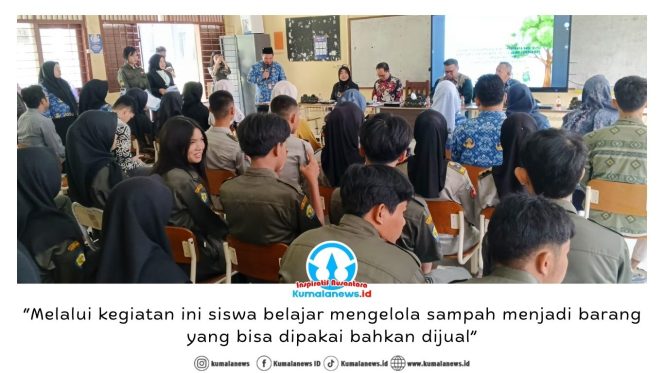 
 Pembukaan Workshop Kewirausahaan berbasis daur ulang sampah di SMA Negeri 2 Tenggarong Foto: Indirwan.