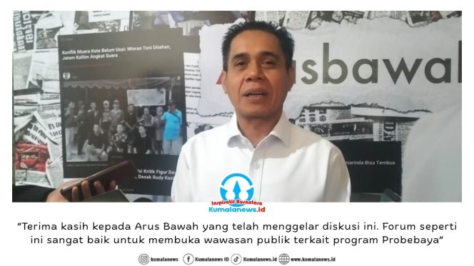 
 Ketua DPC Partai Gerindra Kota Samarinda, Helmi Abdullah, memberikan keterangan pers usai forum diskusi publik bertajuk “Probebaya Tanpa AH, Bisa?” yang digelar arusbawah.co, Minggu (15/2/2026). Foto: Yana Ashari.