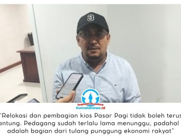 Ketua Komisi II DPRD Kota Samarinda, Iswandi, memberikan keterangan terkait sejumlah isu strategis terkait pengelolaan ekonomi daerah, mulai dari relokasi pedagang Pasar Pagi, peningkatan Pendapatan Asli Daerah (PAD), evaluasi kinerja Badan Usaha Milik Daerah (BUMD), hingga penguatan sektor perdagangan dan UMKM. Foto: Yana Ashari.