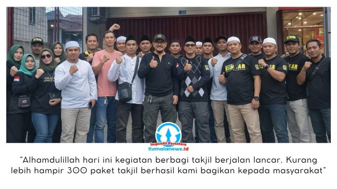
 Jajaran pengurus Perhimpunan Bubuhan Banjar Kayuh Beimbai berfoto bersama usai menggelar kegiatan aksi sosial berbagi takjil kepada masyarakat di Kota Samarinda, Minggu (15/3/2026). Foto: Yana Ashari.