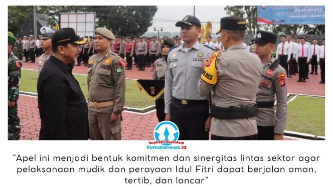 
 Kapolres Kutai Kartanegara, AKBP Khairul Basyar, didampingi Sekretaris Daerah Kukar, Sunggono, dan Dandim 0906/KKR Letkol Arm Benny Budiman, menyematkan pita kepada perwakilan personel sebagai tanda dimulainya Operasi Ketupat 2026 di Kutai Kartanegara. Dok: Humas Polres Kutai Kartanegara.