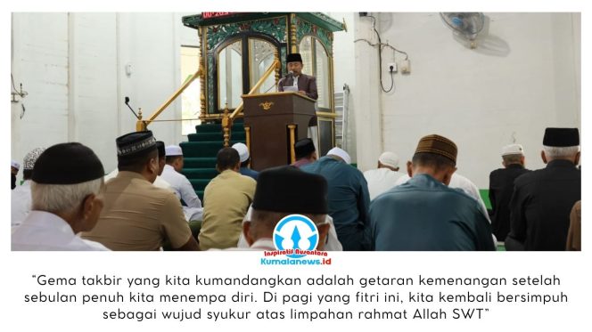 
 Sekretaris Daerah (Sekda) Kutai Kartanegara (Kukar), Sunggono, menyampaikan sambutan pada pelaksanaan Shalat Idulfitri 1 Syawal 1447 Hijriah di Masjid Jami’ Adji Amir Hasanoeddin, Tenggarong, Sabtu (21/3/2026) pagi. Foto: Deden.