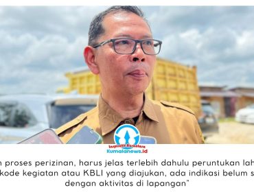 Pejabat Fungsional Penata Perizinan Ahli Madya DPMPTSP Samarinda, Chairuddin, memberikan keterangan kepada awak media terkait hasil inspeksi mendadak (sidak) di kawasan pergudangan Jalan Suryanata dan lokasi pematangan lahan di Jalan Pembangunan, Selasa (10/3/2026). Sidak tersebut dilakukan Komisi I DPRD Kota Samarinda dan didampingi DPMPTSP untuk meninjau proses serta kelengkapan perizinan di lokasi tersebut. Foto: Yana Ashari.