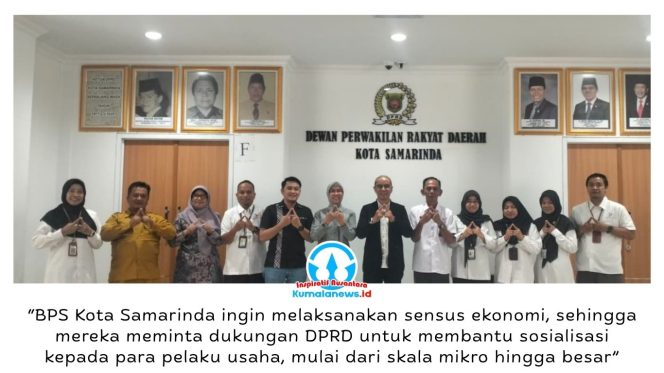 
 Ketua Komisi IV DPRD Samarinda, Mohammad Novan Syahronny Pasie, bersama jajaran dan Kepala BPS Kota Samarinda, Supriyanto, berfoto bersama usai hearing di Ruang Rapat Gabungan Lantai I DPRD Samarinda, Selasa (28/4/2026). Foto: Yana Ashari.