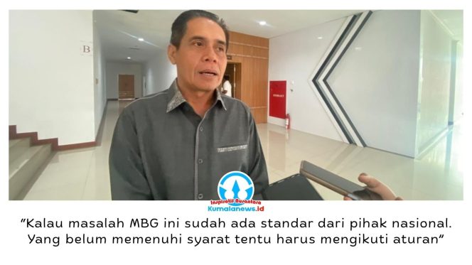 
 Ketua DPRD Samarinda, Helmi Abdullah, memberikan keterangan kepada awak media terkait penghentian sementara 12 dapur Satuan Pelayanan Pemenuhan Gizi (SPPG) dalam program Makan Bergizi Gratis (MBG), Jumat (10/4/2026). Foto: Yana Ashari.