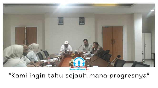
 Suasana rapat hearing Komisi II DPRD Kota Samarinda bersama Dinas Perdagangan membahas progres penyelesaian Pasar Pagi di Ruang Rapat Gabungan DPRD Samarinda, Rabu (29/4/2026). Foto: Yana Ashari.