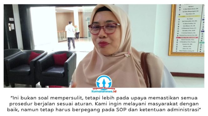 
 Lurah Gunung Lingai, Siti Jubaedah, memberikan keterangan kepada awak media usai menghadiri rapat bersama anggota DPRD Kota Samarinda terkait pelayanan administrasi pertanahan di wilayahnya, Rabu (22/4/2026). Ia menyebut kehadirannya sebagai bentuk penghormatan atas undangan DPRD sekaligus kesempatan menerima masukan untuk meningkatkan kualitas pelayanan kepada masyarakat. Foto: Yana Ashari.