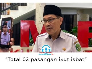 Kepala DPMPTSP Kukar, Alfian Noor, memberikan keterangan terkait pelaksanaan nikah dan sidang isbat pernikahan massal di Mal Pelayanan Publik Kukar, Rabu (29/4/2026). Foto: Fairuzzabady.