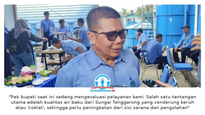 
 Direktur Utama Perumda Air Minum Tirta Mahakam Kukar, Suparno, memberikan keterangan terkait tantangan peningkatan layanan air bersih, khususnya kualitas air baku dan keterbatasan kapasitas produksi. Foto: Akmal Hafidz Krisnowo.