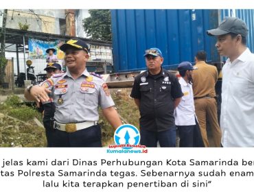Dinas Perhubungan Kota Samarinda bersama Satlantas Polresta Samarinda menegaskan komitmennya menertibkan parkir kendaraan kereta tempel atau truk gandeng di kawasan Jalan Teuku Umar, Selasa (26/5/2026). Foto: Yana Ashari.