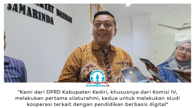 Ketua Komisi IV DPRD Kabupaten Kediri, Dodi Purwanto, memberikan keterangan kepada awak media usai kunjungan kerja dan studi banding di DPRD Kota Samarinda terkait penerapan pendidikan berbasis digital, Rabu (20/05/2026). Foto: Yana Ashari.