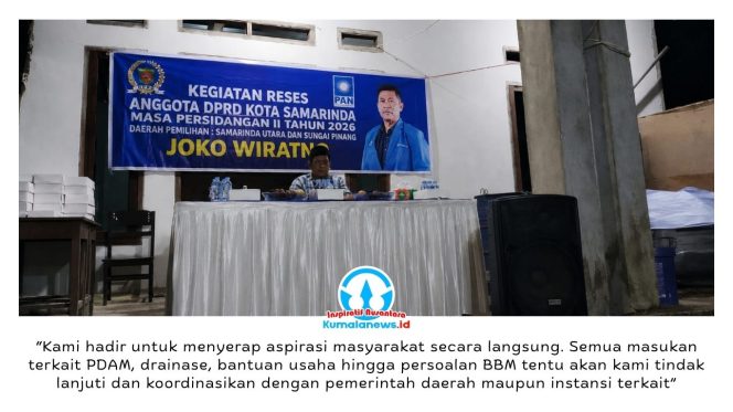 
 Anggota DPRD Kota Samarinda, Joko Wiratno, menggelar reses Masa Persidangan II Tahun 2026 di Jalan Mugirejo No. 28, Kelurahan Mugirejo, Kecamatan Sungai Pinang, Sabtu (23/5/2026) malam. Kegiatan yang dihadiri warga RT 12 dan RT 13 itu menjadi wadah penyampaian aspirasi masyarakat terkait infrastruktur, pelayanan dasar, serta bantuan sosial dan ekonomi. Foto: Yana Ashari.