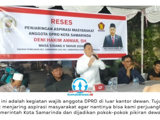 Anggota DPRD Kota Samarinda, Deni Hakim Anwar menggelar kegiatan Penyerapan Aspirasi (Reses) Masa Sidang II Tahun 2026 bersama warga di Jalan Agus Salim Gang Tanjung RT 37, Kelurahan Sungai Pinang Luar, Kecamatan Samarinda Kota, Senin (25/5/2026) malam. Foto: Yana Ashari.