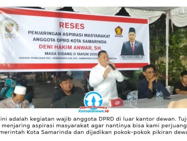 Anggota DPRD Kota Samarinda, Deni Hakim Anwar menggelar kegiatan Penyerapan Aspirasi (Reses) Masa Sidang II Tahun 2026 bersama warga di Jalan Agus Salim Gang Tanjung RT 37, Kelurahan Sungai Pinang Luar, Kecamatan Samarinda Kota, Senin (25/5/2026) malam. Foto: Yana Ashari.