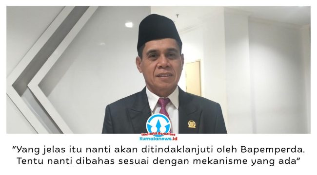 Ketua DPRD Kota Samarinda, Helmi Abdullah, memberikan keterangan kepada awak media usai mengikuti Rapat Paripurna Masa Persidangan II Tahun 2026 dengan agenda penandatanganan kesepakatan bersama antara Wali Kota dan DPRD Kota Samarinda terhadap rancangan peraturan daerah (raperda) di luar Program Pembentukan Peraturan Daerah (Propemperda) Tahun 2026. Foto: Yana Ashari.