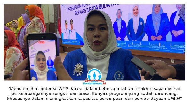 
 Ketua Dewan Pimpinan Daerah (DPD) Ikatan Wanita Pengusaha Indonesia (IWAPI) Kalimantan Timur, Ernawaty Gafar, memberikan keterangan terkait harapannya agar Dewan Pimpinan Cabang (DPC) IWAPI Kabupaten Kutai Kartanegara (Kukar) terus mempertahankan bahkan meningkatkan prestasi yang telah diraih selama ini. Foto: Fairuzzabady.