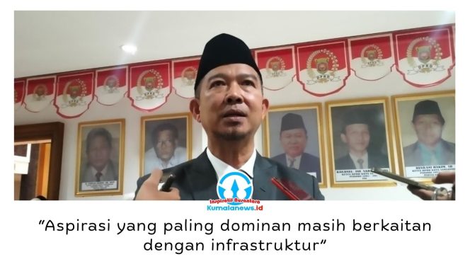 
 Anggota Komisi II DPRD Kota Samarinda, Viktor Yuan, menyebut perbaikan jalan lingkungan, gang, dan infrastruktur dasar masih menjadi aspirasi utama masyarakat selama masa reses Persidangan II Tahun 2026. Menurutnya, usulan tersebut harus menjadi prioritas dalam program pembangunan daerah. Foto: Yana Ashari.