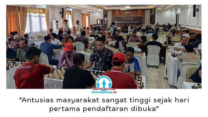 
 Turnamen Catur Kapolres Kukar Cup 2026 digelar dalam rangka memperingati Hari Bhayangkara ke-80, menjadi ajang bagi pecatur non-master dan junior untuk mengasah kemampuan sekaligus mempererat silaturahmi melalui olahraga catur. Foto: Akmal Hafidz Krisnowo.
