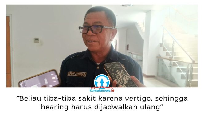 
 Anggota Dewan Pengawas Perumda Varia Niaga Samarinda, Jusuf Junus, memberikan keterangan kepada awak media usai hearing Komisi II DPRD Kota Samarinda, Selasa (30/6/2026). Ia menjelaskan, pembahasan resmi ditunda karena Direktur Utama berhalangan hadir akibat sakit. Foto: Yana Ashari.