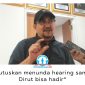 Ketua Komisi II DPRD Kota Samarinda, Iswandi, memberikan keterangan kepada awak media usai hearing bersama Perumda Varia Niaga, Selasa (30/6/2026). Ia menyebut rapat yang membahas evaluasi kinerja, keuangan, dana hibah, kerja sama, dan pelaksanaan SPK ditunda karena Direktur Utama berhalangan hadir. Foto: Yana Ashari.