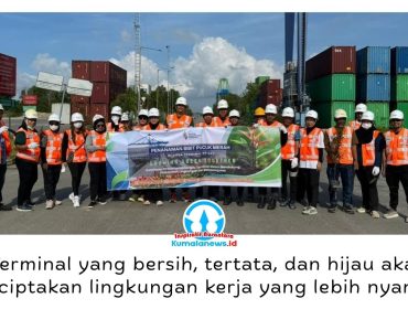 PT Kaltim Kariangau Terminal (KKT) menanam 200 bibit pucuk merah di kawasan Container Yard (CY) Terminal Kariangau, Balikpapan, Selasa (30/6/2026). Program ini menjadi bagian dari pembangunan koridor hijau sepanjang 800 meter guna mendukung operasional terminal yang ramah lingkungan dan berkelanjutan. Foto: M Hilmansyah.