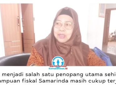 Tenaga Pakar Komisi II DPRD Kota Samarinda, Misirah, menjelaskan dampak pemangkasan dana transfer pemerintah pusat terhadap kondisi fiskal daerah saat menerima kunjungan kerja DPRD Kota Pasuruan. Foto: Yana Ashari.